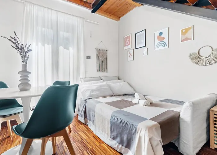 Charming Loft Duomo - Porta Romana شقة *