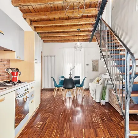 Charming Loft Duomo - Porta Romana アパート ミラノ